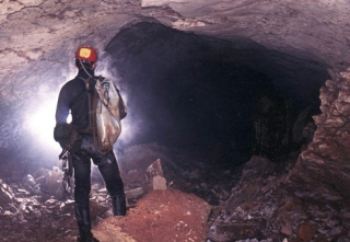 Decouverte du monde souterrain.jpg